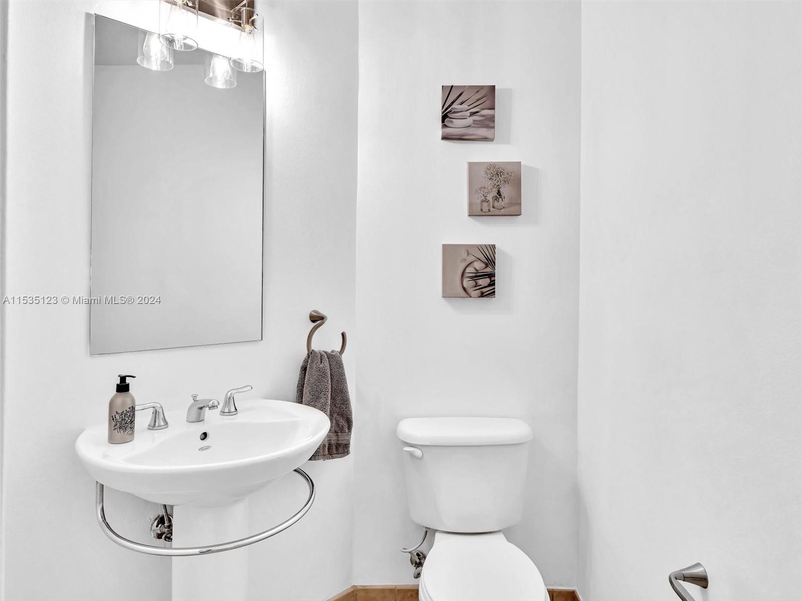 3001 NE 185th St 416, Aventura, Florida 33180, 2 Bedrooms Bedrooms, ,2 BathroomsBathrooms,Residential,For Sale,3001 NE 185th St 416,A11535123