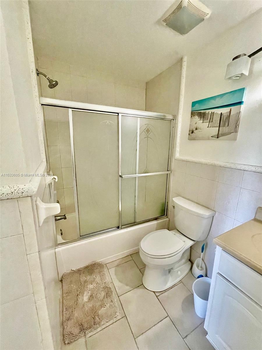 6316 136th Ct, Miami, FL, 33183 United States, 2 Bedrooms Bedrooms, ,1 BathroomBathrooms,Residential,For Sale,136th Ct,A11533605