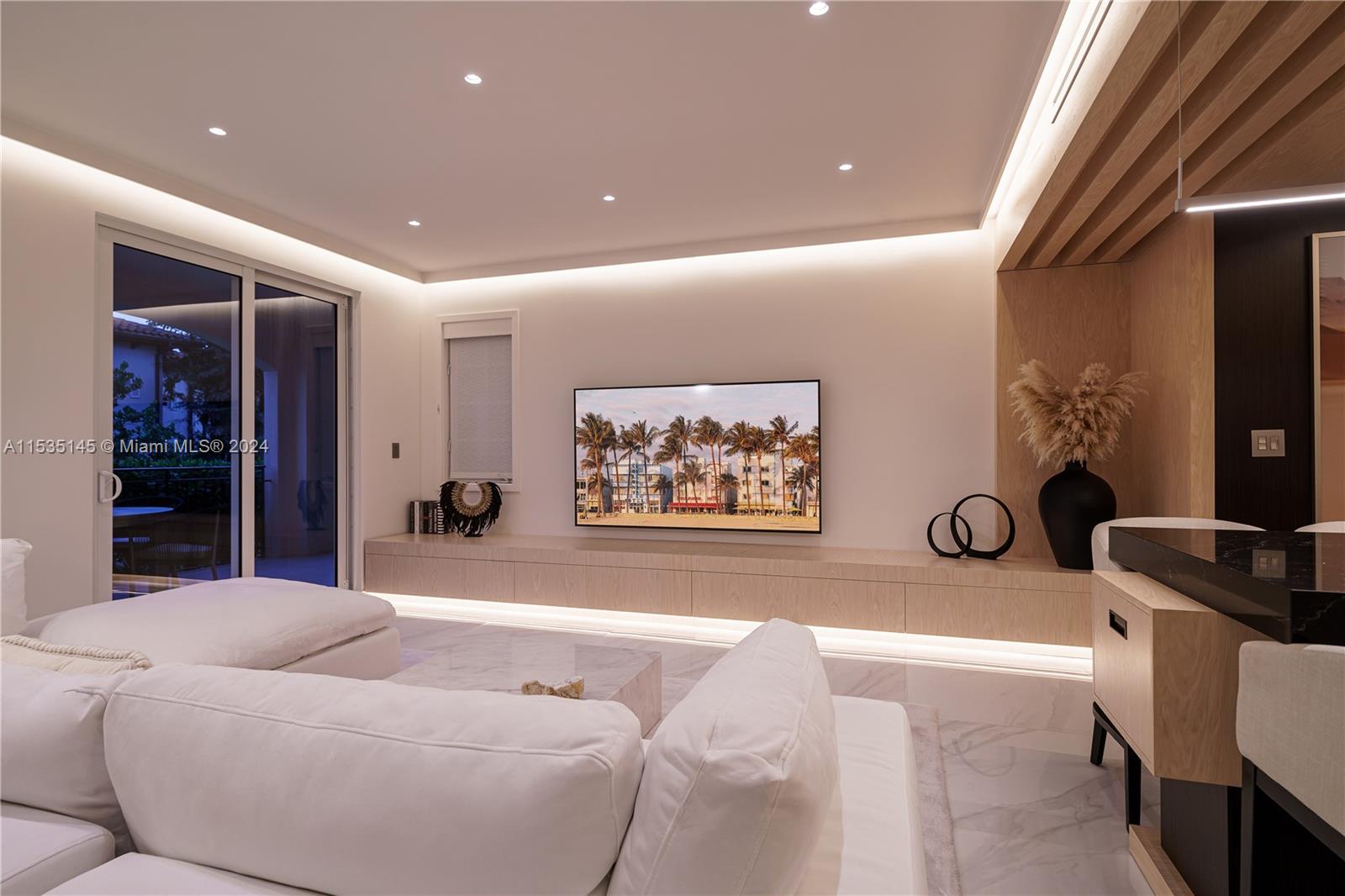 19115 Fisher Island Dr 19115, Miami Beach, Florida 33109, 3 Bedrooms Bedrooms, ,2 BathroomsBathrooms,Residentiallease,For Rent,19115 Fisher Island Dr 19115,A11535145