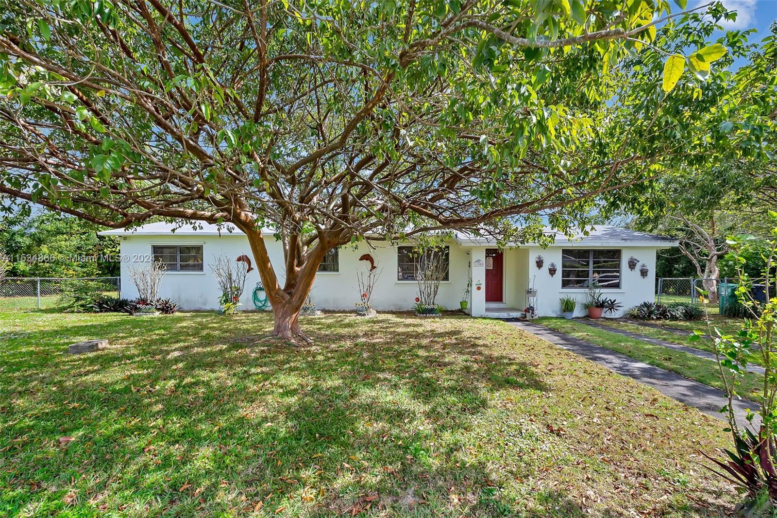 11505 SW 109th Ave  For Sale A11534866, FL