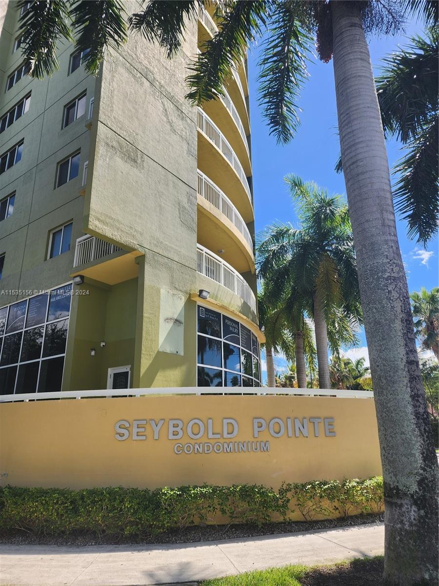 816 NW 11th St 408, Miami, Florida 33136, 2 Bedrooms Bedrooms, ,2 BathroomsBathrooms,Residentiallease,For Rent,816 NW 11th St 408,A11535156