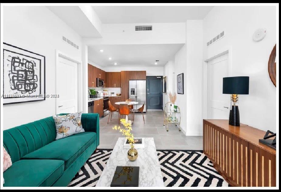 218 NW 8th St 101, Miami, Florida 33136, 1 Bedroom Bedrooms, ,1 BathroomBathrooms,Residentiallease,For Rent,218 NW 8th St 101,A11533433