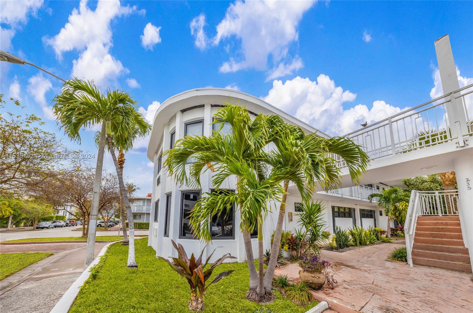 235 78th St, Miami Beach, Florida 33141, ,Commercialsale,For Sale,235 78th St,A11535192