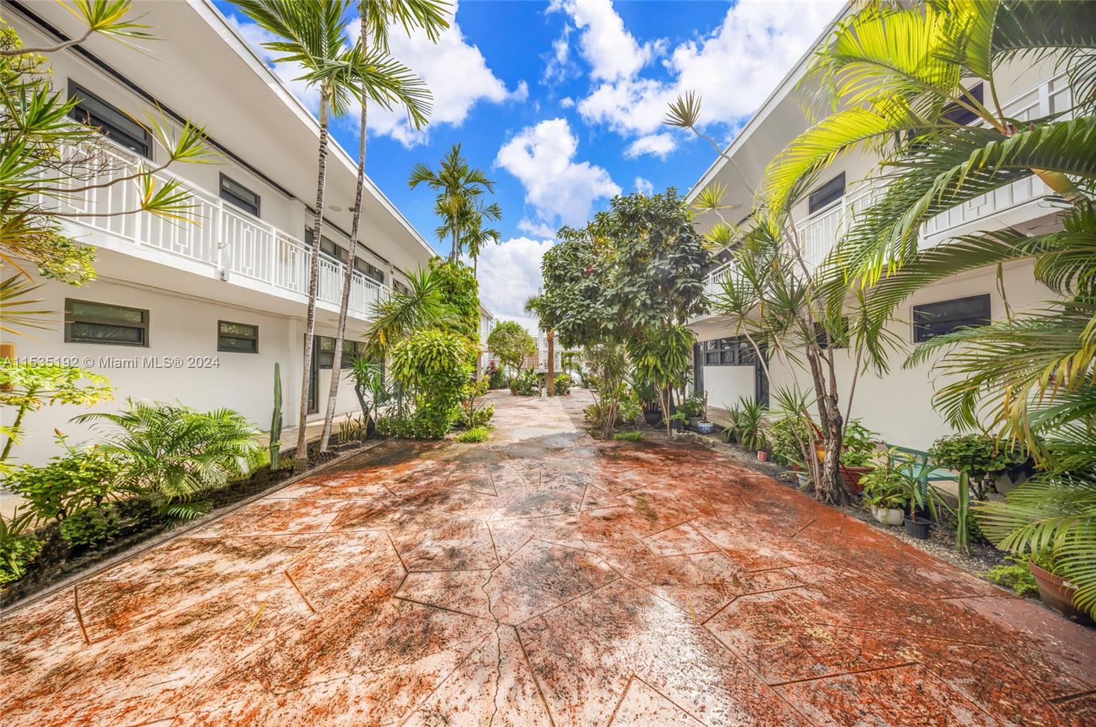 235 78th St, Miami Beach, Florida 33141, ,Commercialsale,For Sale,235 78th St,A11535192