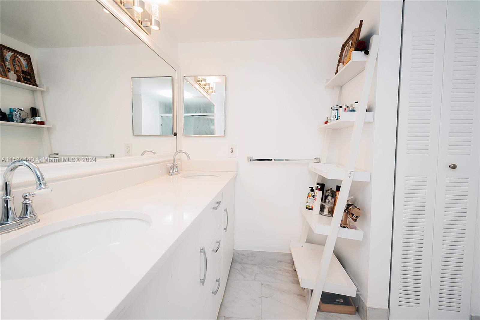 3300 NE 192nd St 515, Aventura, Florida 33180, 2 Bedrooms Bedrooms, ,2 BathroomsBathrooms,Residential,For Sale,3300 NE 192nd St 515,A11534440