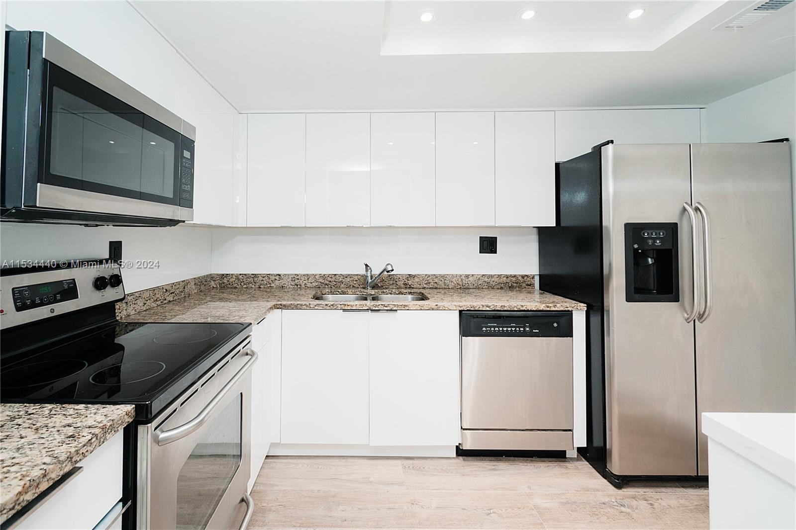 3300 NE 192nd St 515, Aventura, Florida 33180, 2 Bedrooms Bedrooms, ,2 BathroomsBathrooms,Residential,For Sale,3300 NE 192nd St 515,A11534440