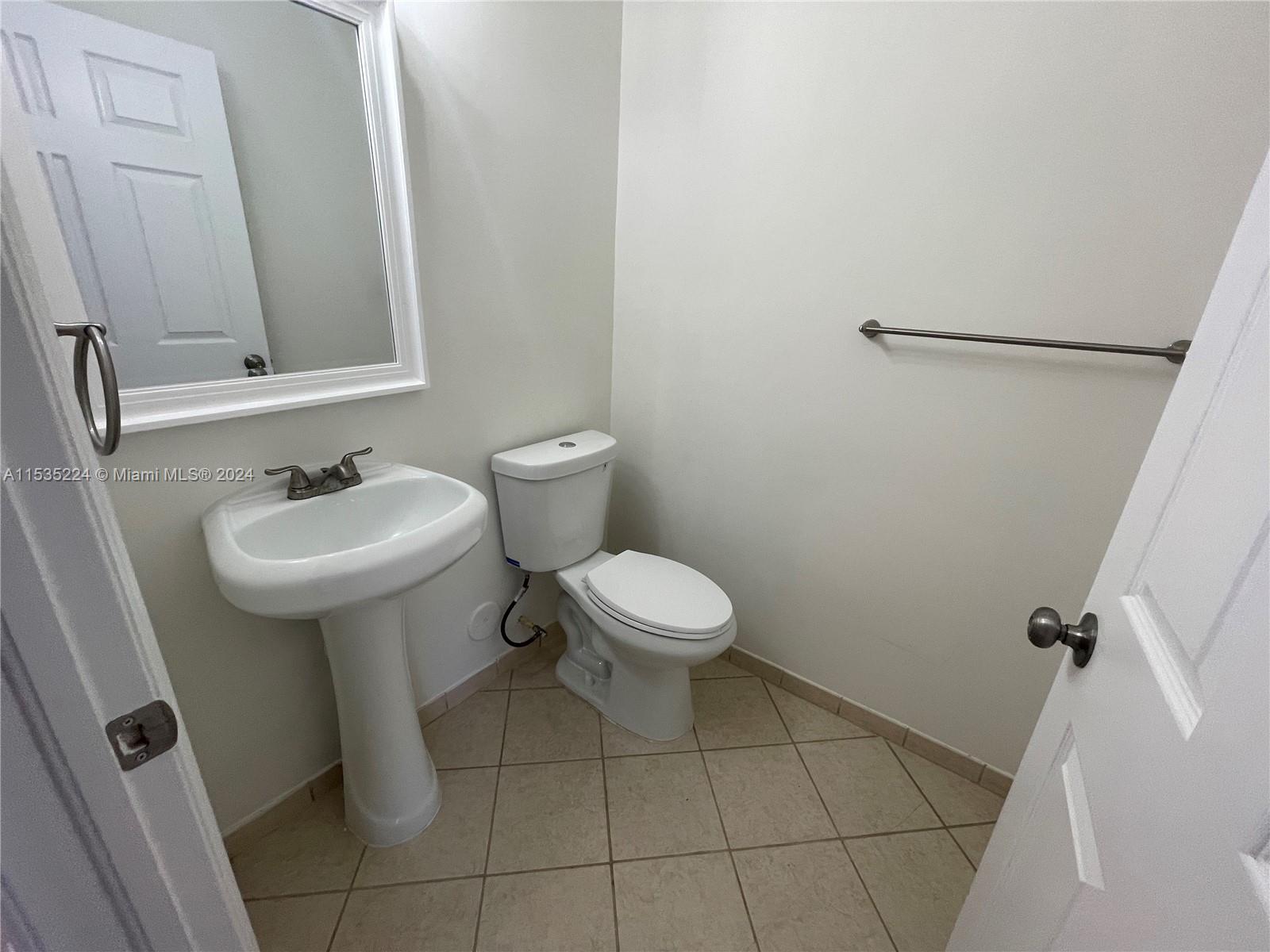 2939 NE 1st Dr, Homestead, Florida 33033, 3 Bedrooms Bedrooms, ,2 BathroomsBathrooms,Residential,For Sale,2939 NE 1st Dr,A11535224