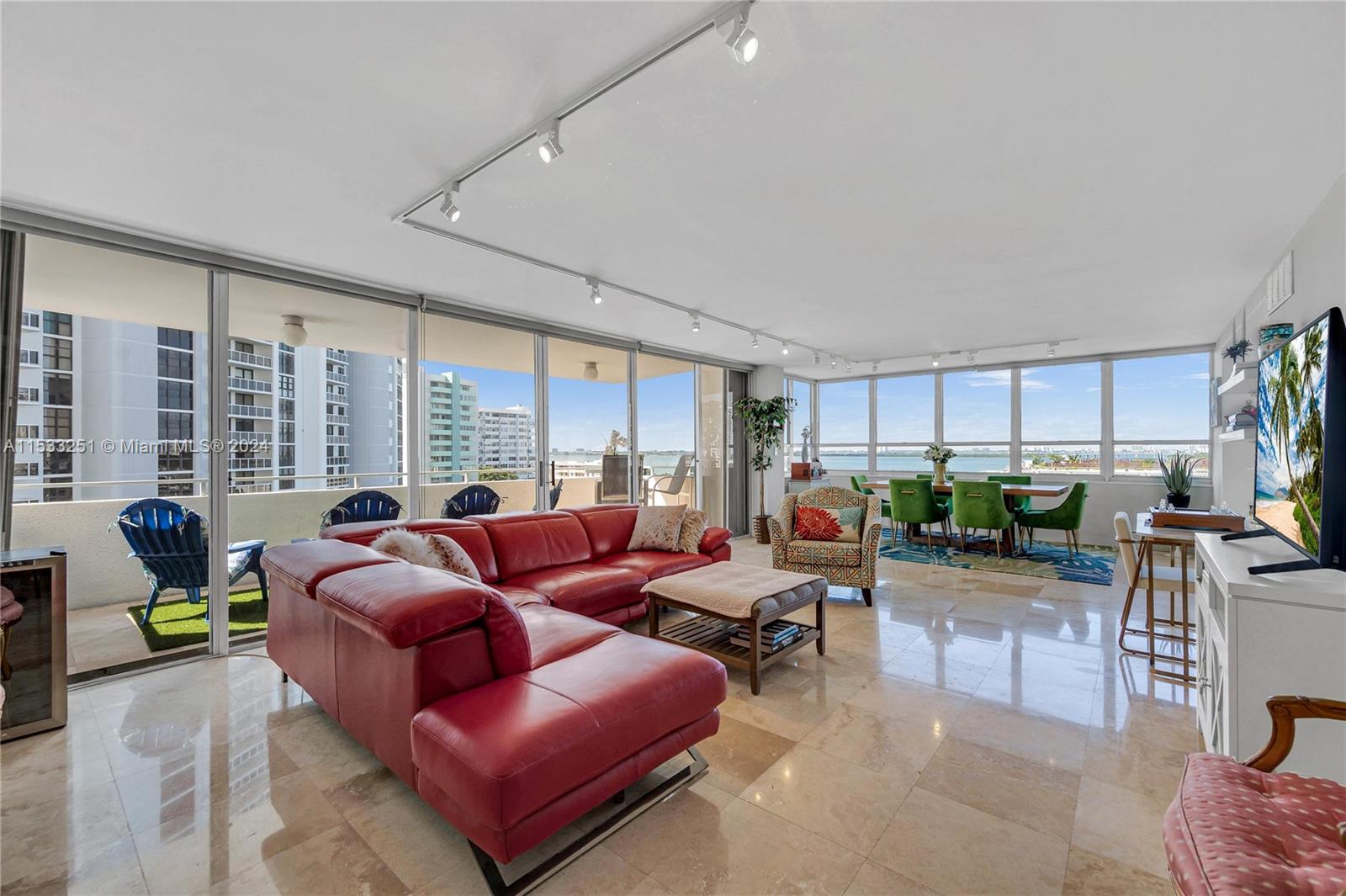 11 Island Ave 911, Miami Beach, Florida 33139, 2 Bedrooms Bedrooms, ,2 BathroomsBathrooms,Residential,For Sale,11 Island Ave 911,A11533251