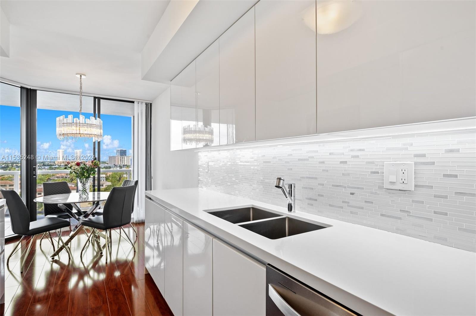 3598 Yacht Club Dr, Aventura, FL, 33180 United States, 3 Bedrooms Bedrooms, ,2 BathroomsBathrooms,Residential,For Sale,Yacht Club Dr,A11535248