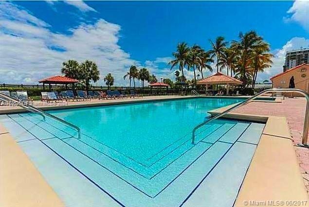 2555 Collins Ave 1114, Miami Beach, Florida 33140, 1 Bedroom Bedrooms, ,2 BathroomsBathrooms,Residentiallease,For Rent,2555 Collins Ave 1114,A11535253
