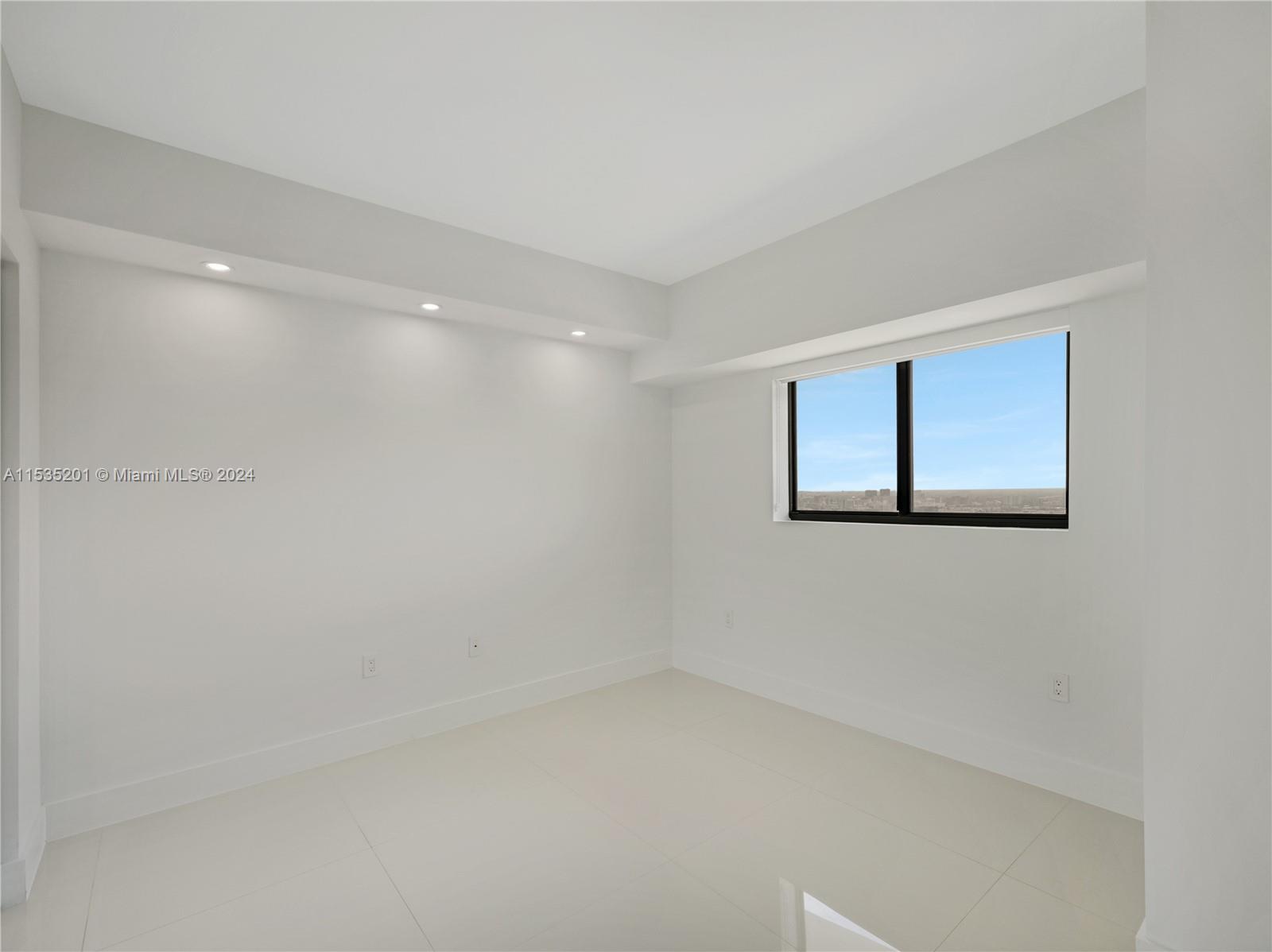 460 NE 28th St 3404, Miami, Florida 33137, 2 Bedrooms Bedrooms, ,2 BathroomsBathrooms,Residential,For Sale,460 NE 28th St 3404,A11535201