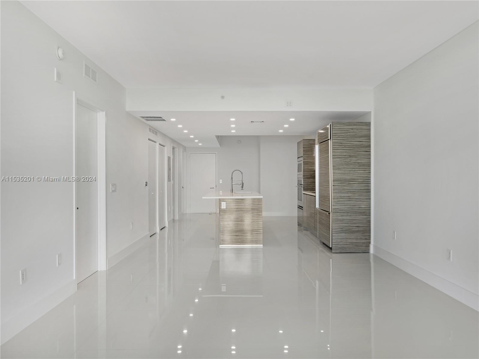 460 NE 28th St 3404, Miami, Florida 33137, 2 Bedrooms Bedrooms, ,2 BathroomsBathrooms,Residential,For Sale,460 NE 28th St 3404,A11535201