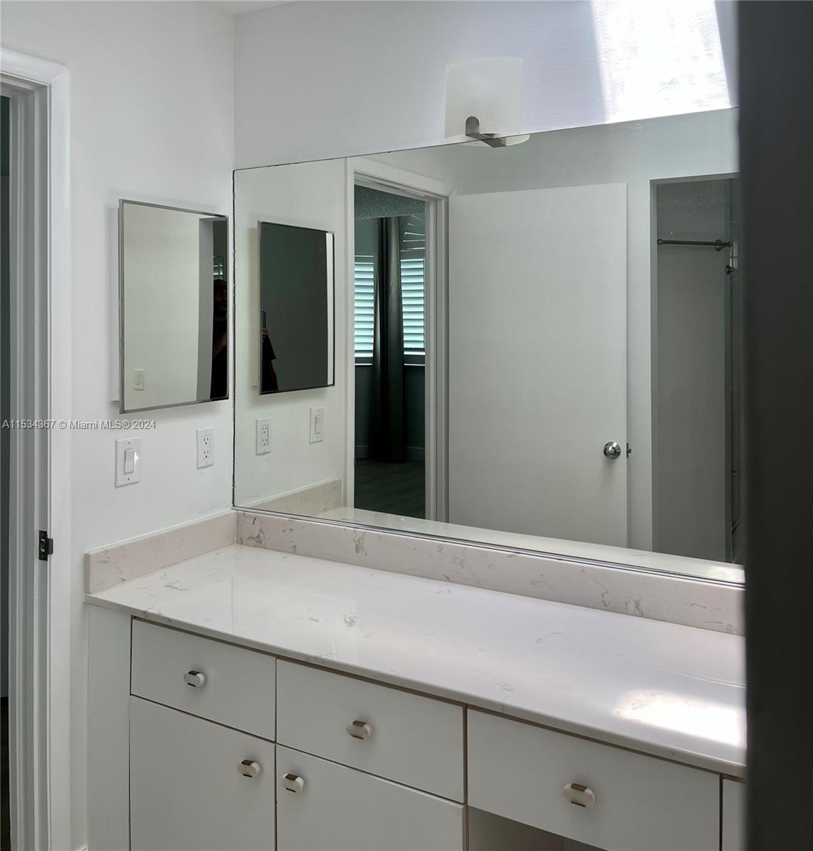 607 NE 16th Ter 607, Fort Lauderdale, Florida 33304, 3 Bedrooms Bedrooms, ,2 BathroomsBathrooms,Residentiallease,For Rent,607 NE 16th Ter 607,A11534367