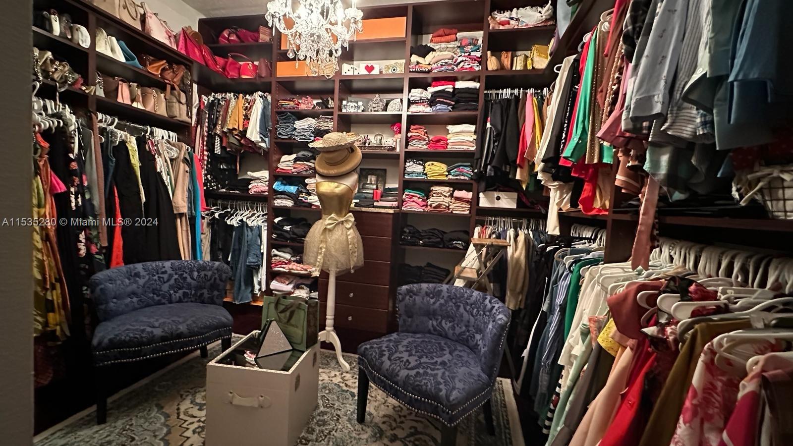 6761 livingston woods ln, Naples, FL, 34109 United States, 5 Bedrooms Bedrooms, ,5 BathroomsBathrooms,Residential,For Sale,livingston woods ln,A11535280