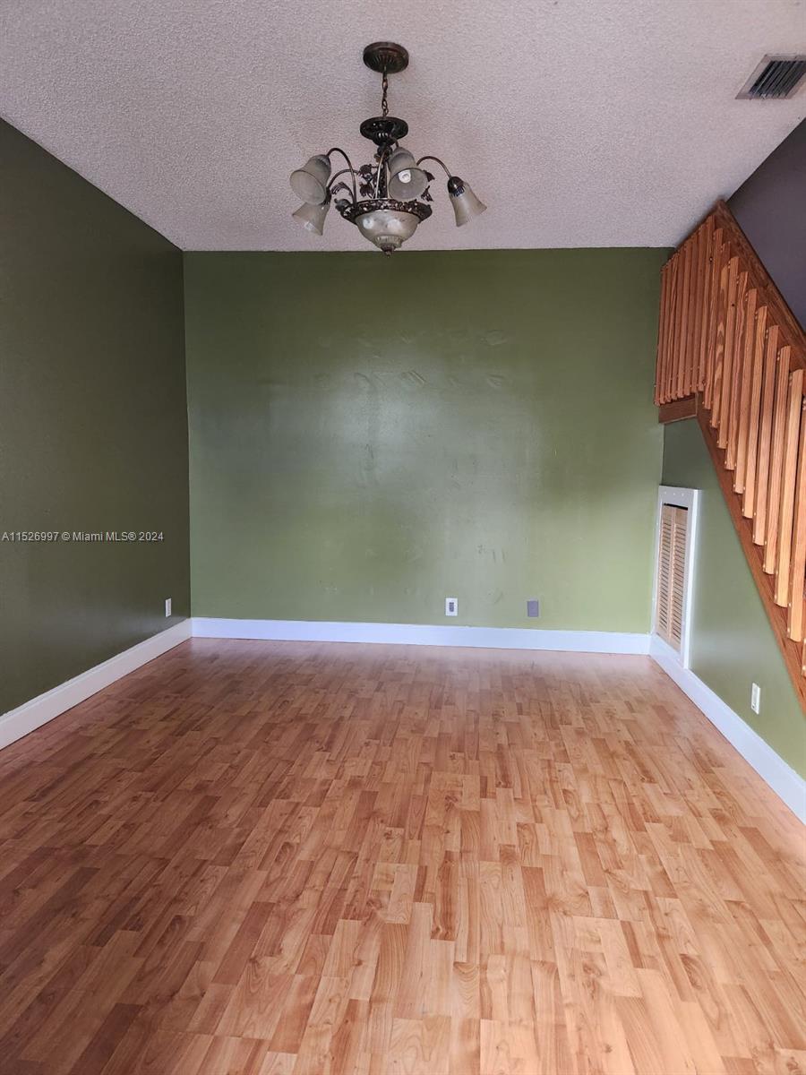 820 NE 212th Ter 6, Miami, Florida 33179, 3 Bedrooms Bedrooms, ,2 BathroomsBathrooms,Residentiallease,For Rent,820 NE 212th Ter 6,A11526997