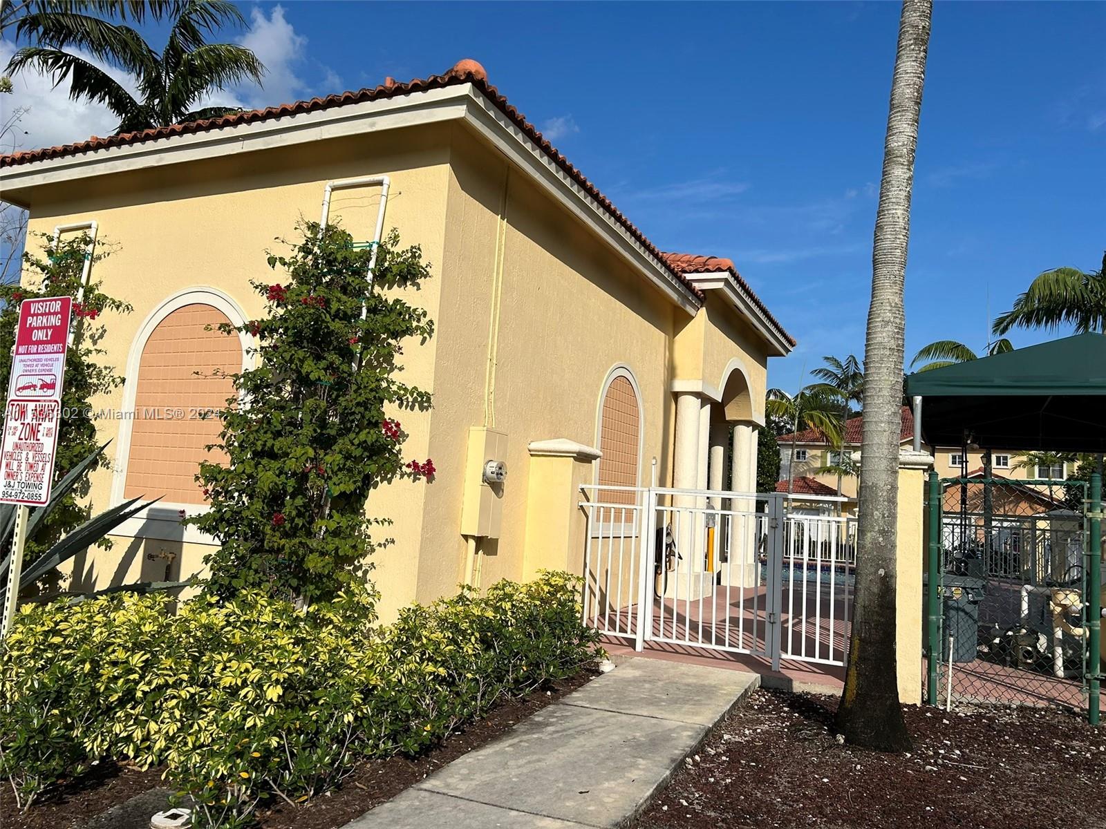 8213 Santa Monica Ter 8213, Tamarac, Florida 33321, 3 Bedrooms Bedrooms, ,2 BathroomsBathrooms,Residential,For Sale,8213 Santa Monica Ter 8213,A11535302
