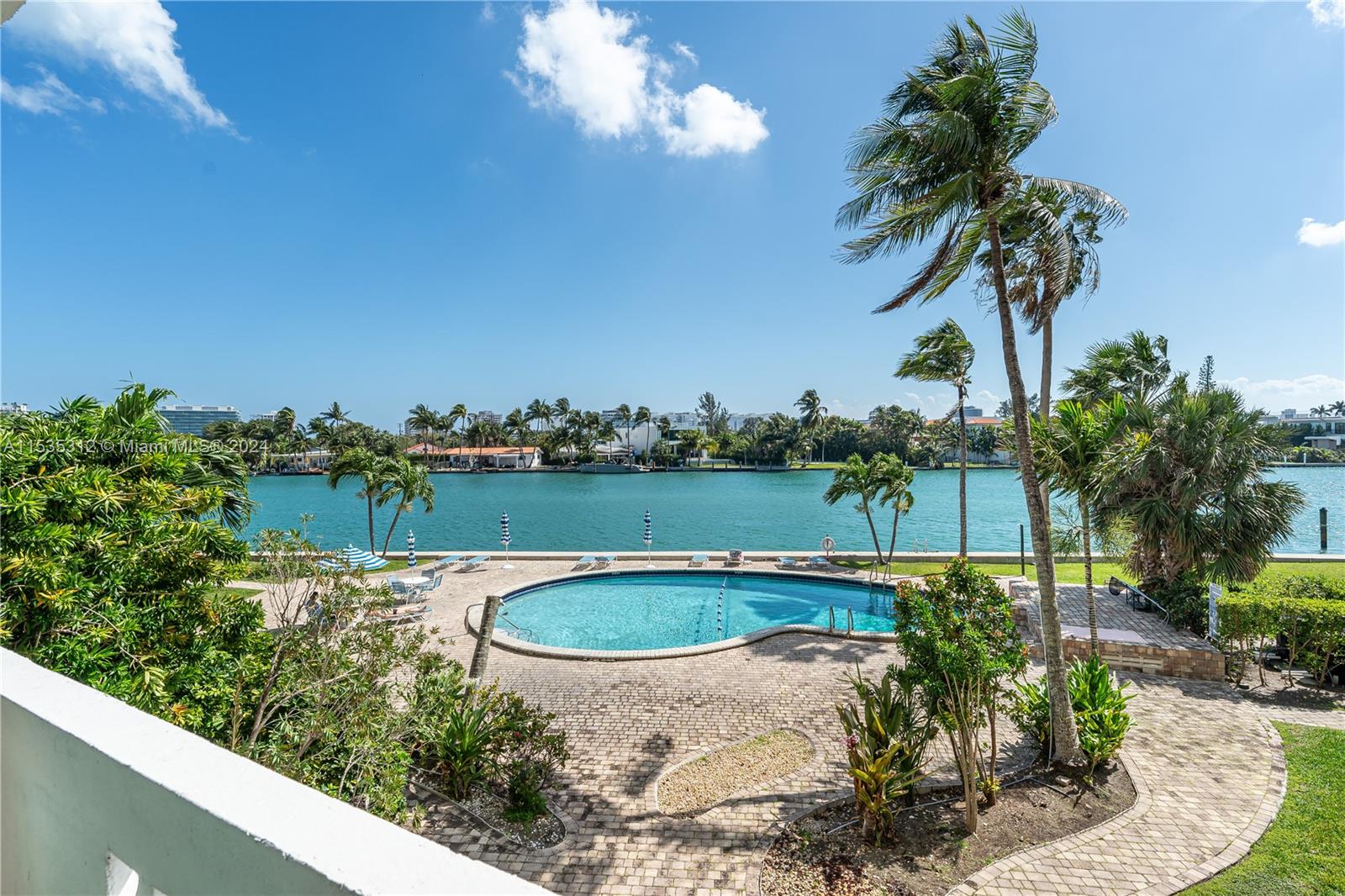 9101 E Bay Harbor Dr 203, Bay Harbor Islands, Florida 33154, 2 Bedrooms Bedrooms, ,2 BathroomsBathrooms,Residential,For Sale,9101 E Bay Harbor Dr 203,A11535312