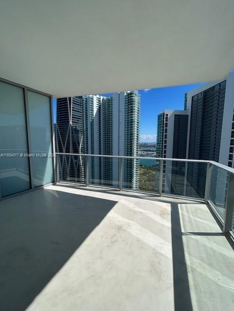 851 NE 1st Ave 3705, Miami, Florida 33132, 1 Bedroom Bedrooms, ,2 BathroomsBathrooms,Residential,For Sale,851 NE 1st Ave 3705,A11534317