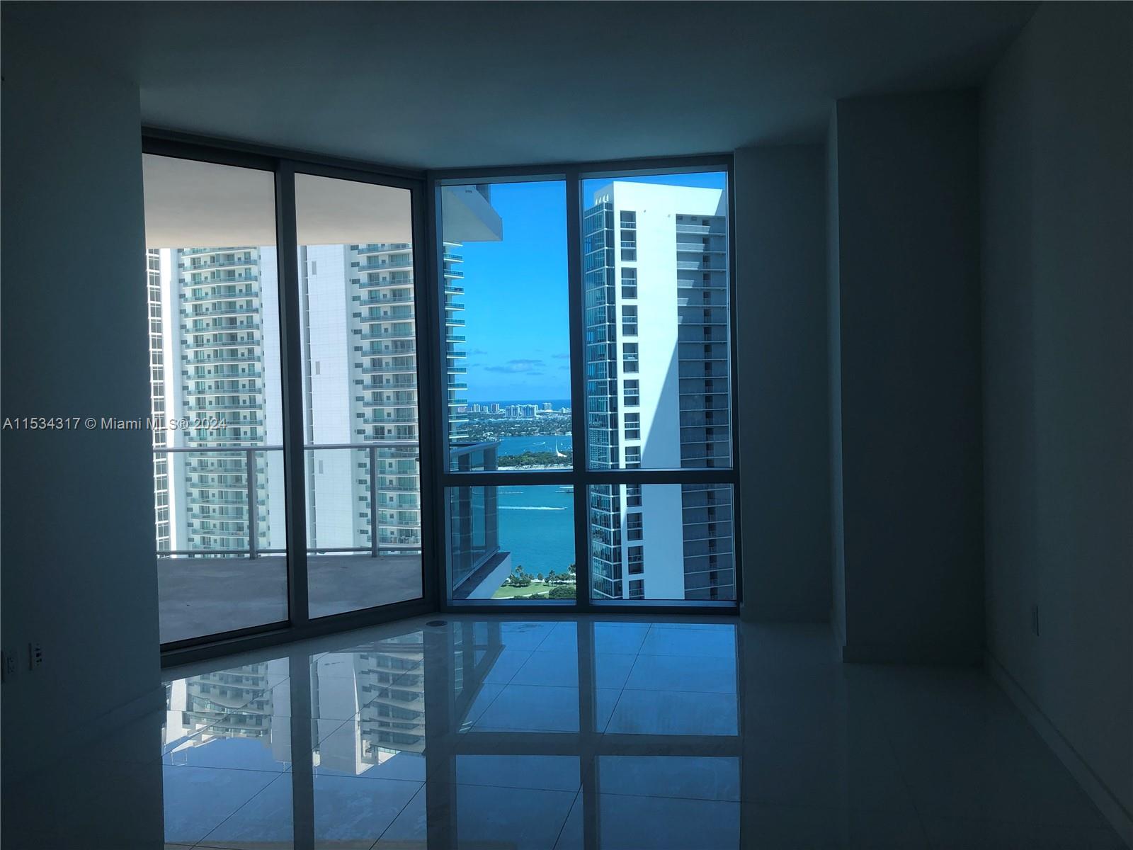 851 NE 1st Ave 3705, Miami, Florida 33132, 1 Bedroom Bedrooms, ,2 BathroomsBathrooms,Residential,For Sale,851 NE 1st Ave 3705,A11534317
