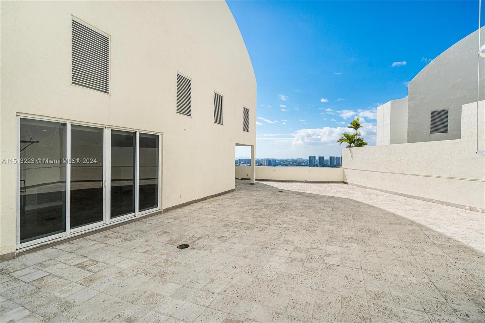 19333 Collins Ave PH-07, Sunny Isles Beach, Florida 33160, 3 Bedrooms Bedrooms, ,2 BathroomsBathrooms,Residential,For Sale,19333 Collins Ave PH-07,A11513223