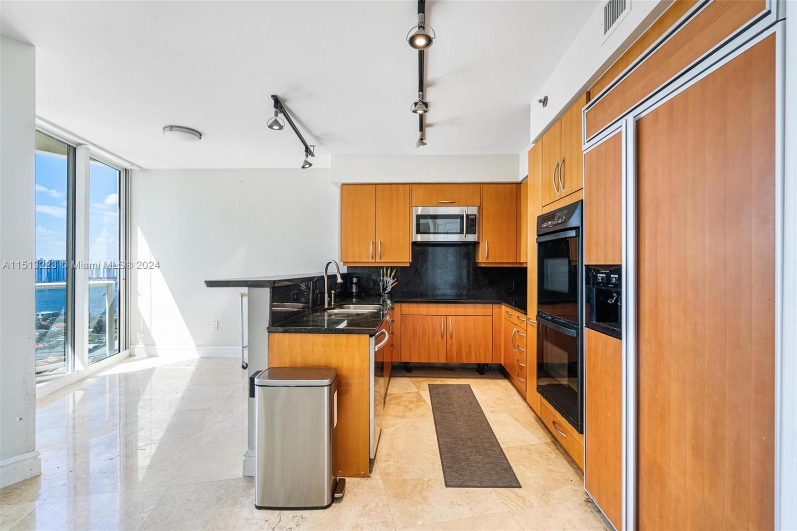 19333 Collins Ave, Sunny Isles Beach, FL, 33160 United States, 3 Bedrooms Bedrooms, ,2 BathroomsBathrooms,Residential,For Sale,Collins Ave,A11513223