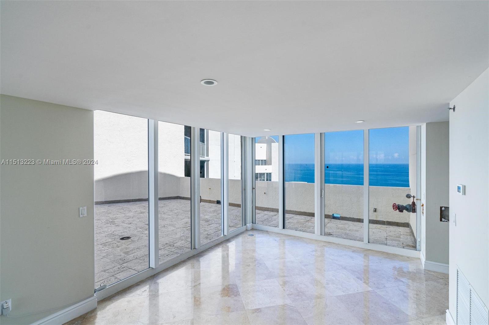 19333 Collins Ave, Sunny Isles Beach, FL, 33160 United States, 3 Bedrooms Bedrooms, ,2 BathroomsBathrooms,Residential,For Sale,Collins Ave,A11513223