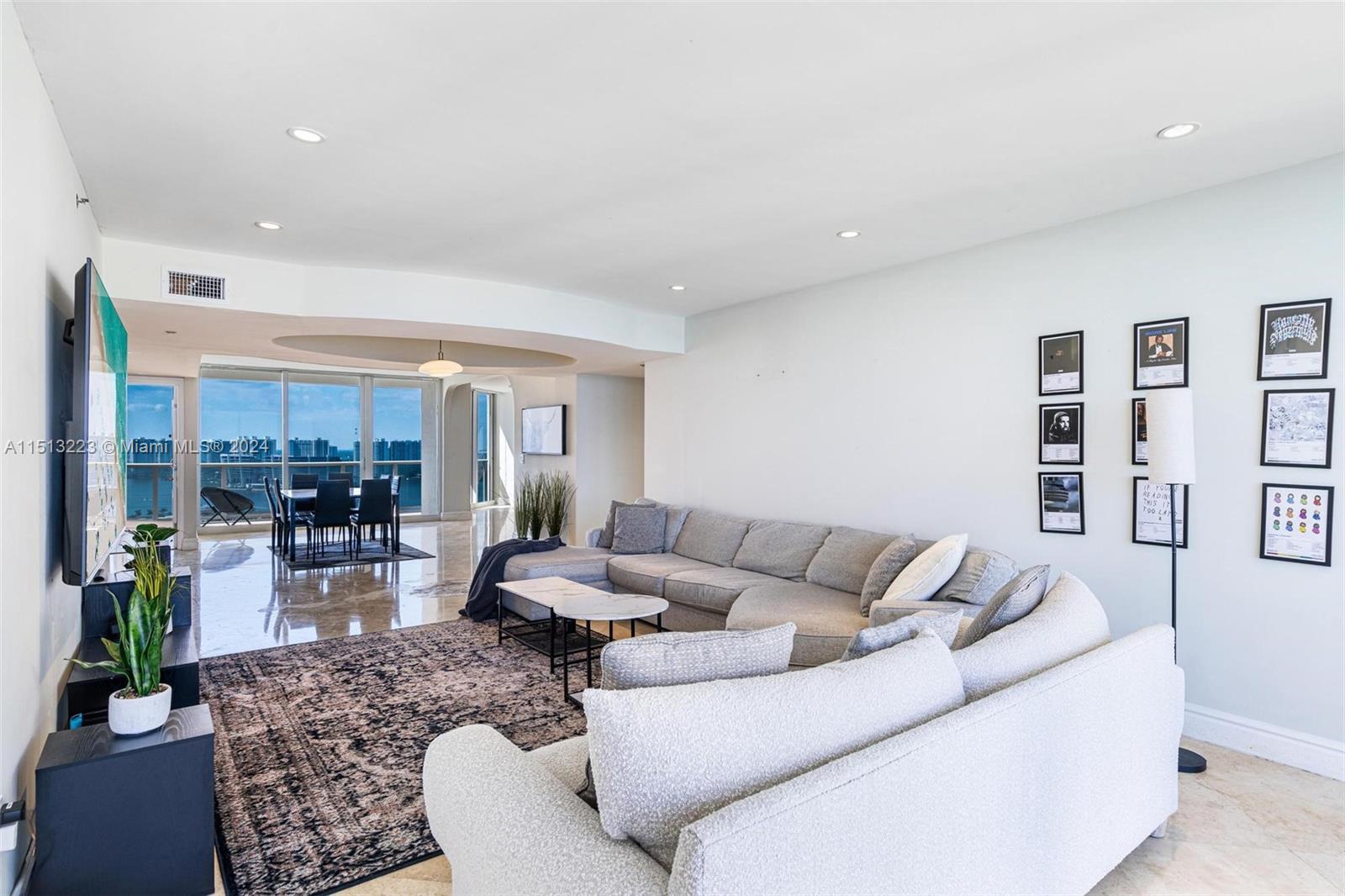 19333 Collins Ave PH-07, Sunny Isles Beach, Florida 33160, 3 Bedrooms Bedrooms, ,2 BathroomsBathrooms,Residential,For Sale,19333 Collins Ave PH-07,A11513223