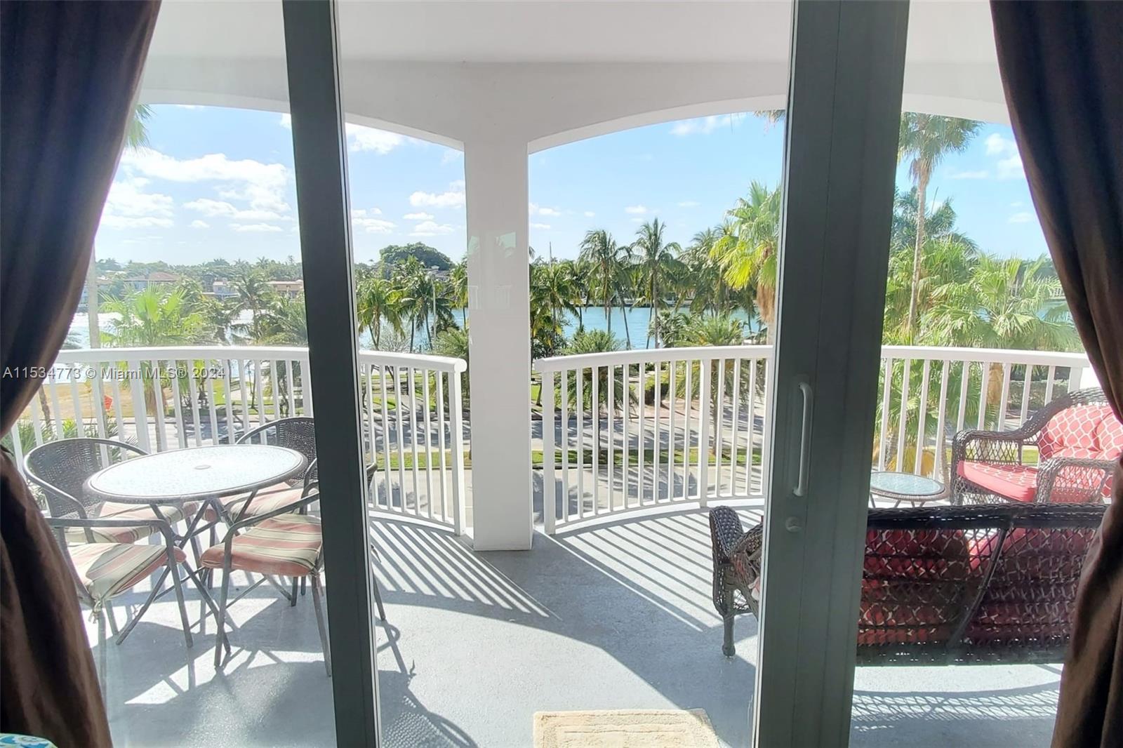 5401 Collins Ave 233, Miami Beach, Florida 33140, ,1 BathroomBathrooms,Residential,For Sale,5401 Collins Ave 233,A11534773