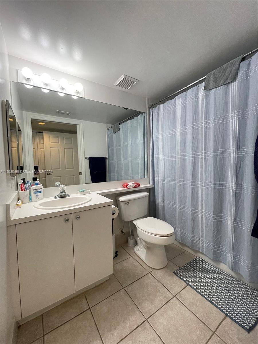 2009 SE 10th Ave 303, Fort Lauderdale, Florida 33316, 2 Bedrooms Bedrooms, ,2 BathroomsBathrooms,Residential,For Sale,2009 SE 10th Ave 303,A11535355