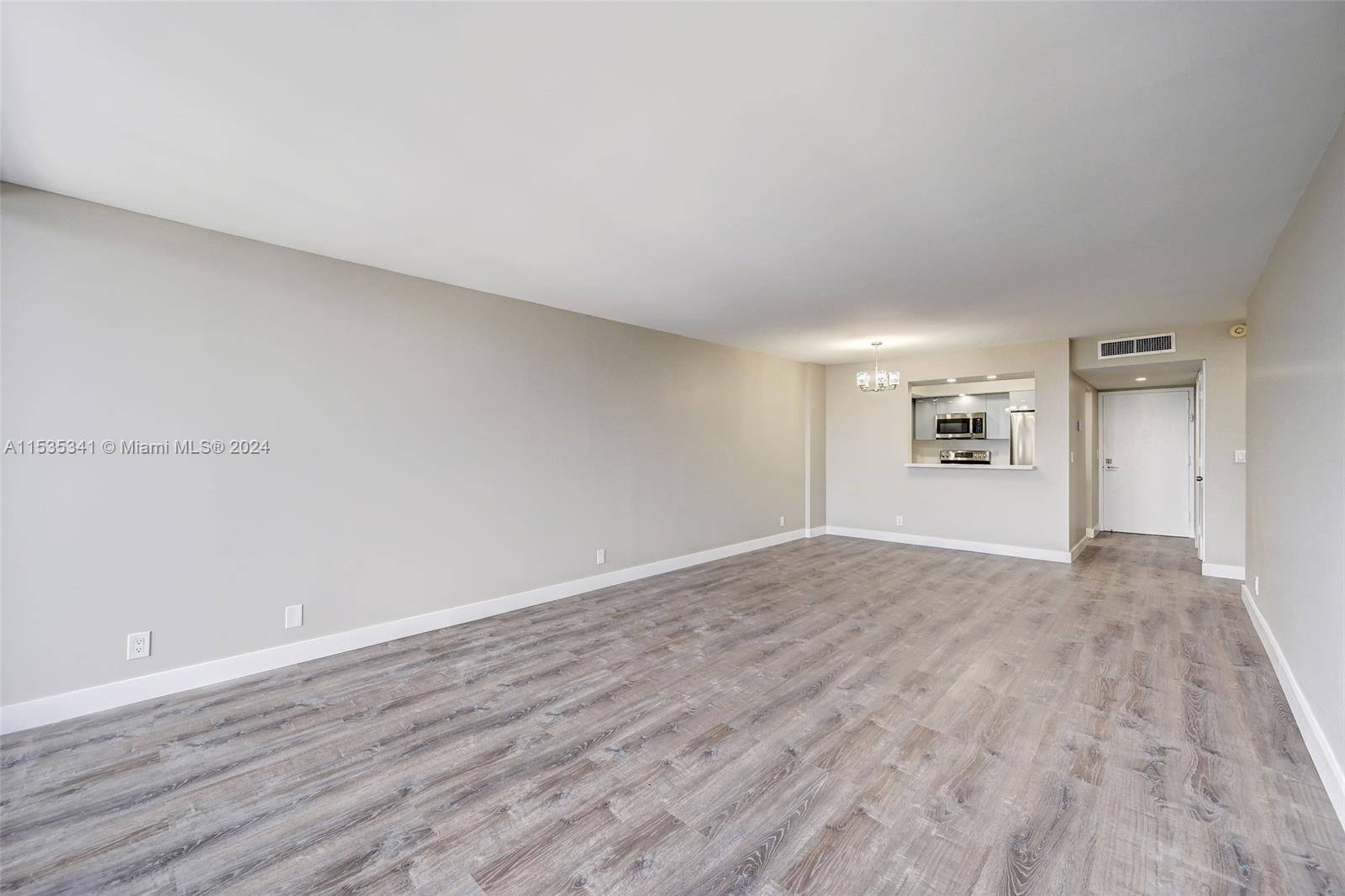 2401 S Ocean Dr 1906, Hollywood, Florida 33019, 1 Bedroom Bedrooms, ,1 BathroomBathrooms,Residential,For Sale,2401 S Ocean Dr 1906,A11535341