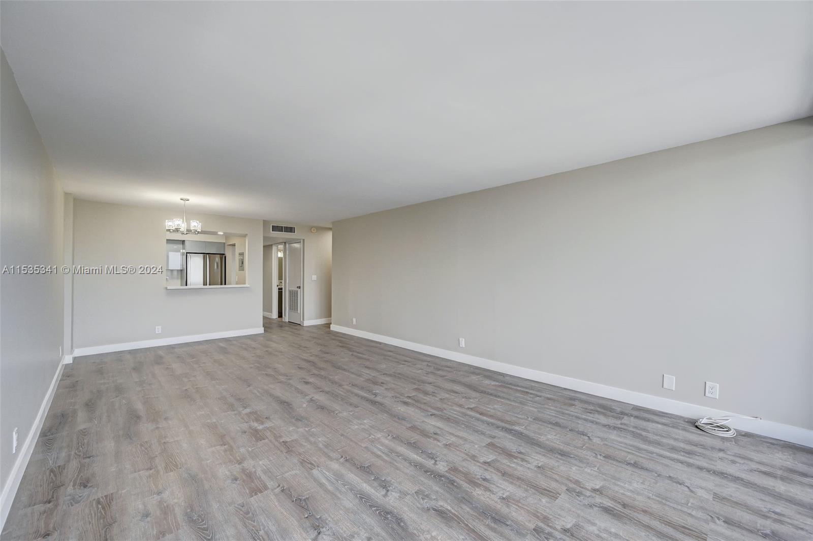 2401 S Ocean Dr 1906, Hollywood, Florida 33019, 1 Bedroom Bedrooms, ,1 BathroomBathrooms,Residential,For Sale,2401 S Ocean Dr 1906,A11535341