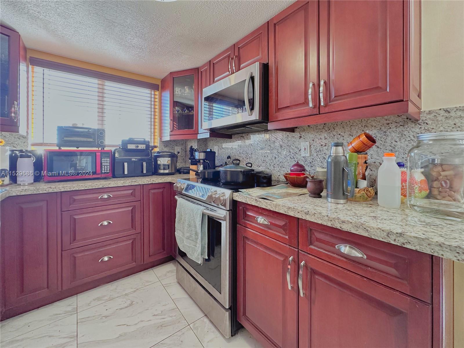 4854 NW 7th St 506, West Miami, Florida 33126, 3 Bedrooms Bedrooms, ,2 BathroomsBathrooms,Residential,For Sale,4854 NW 7th St 506,A11529686