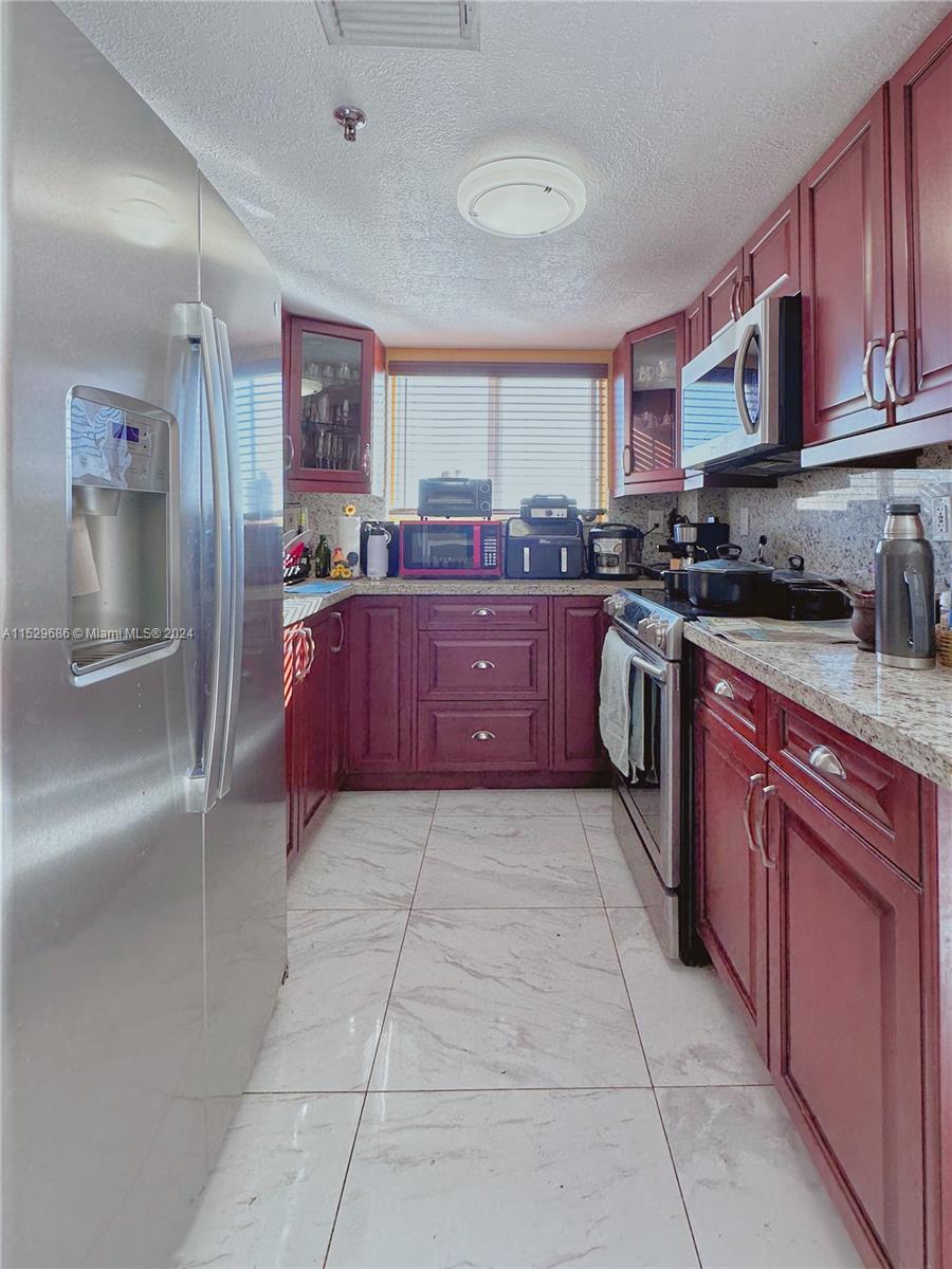 4854 NW 7th St 506, West Miami, Florida 33126, 3 Bedrooms Bedrooms, ,2 BathroomsBathrooms,Residential,For Sale,4854 NW 7th St 506,A11529686