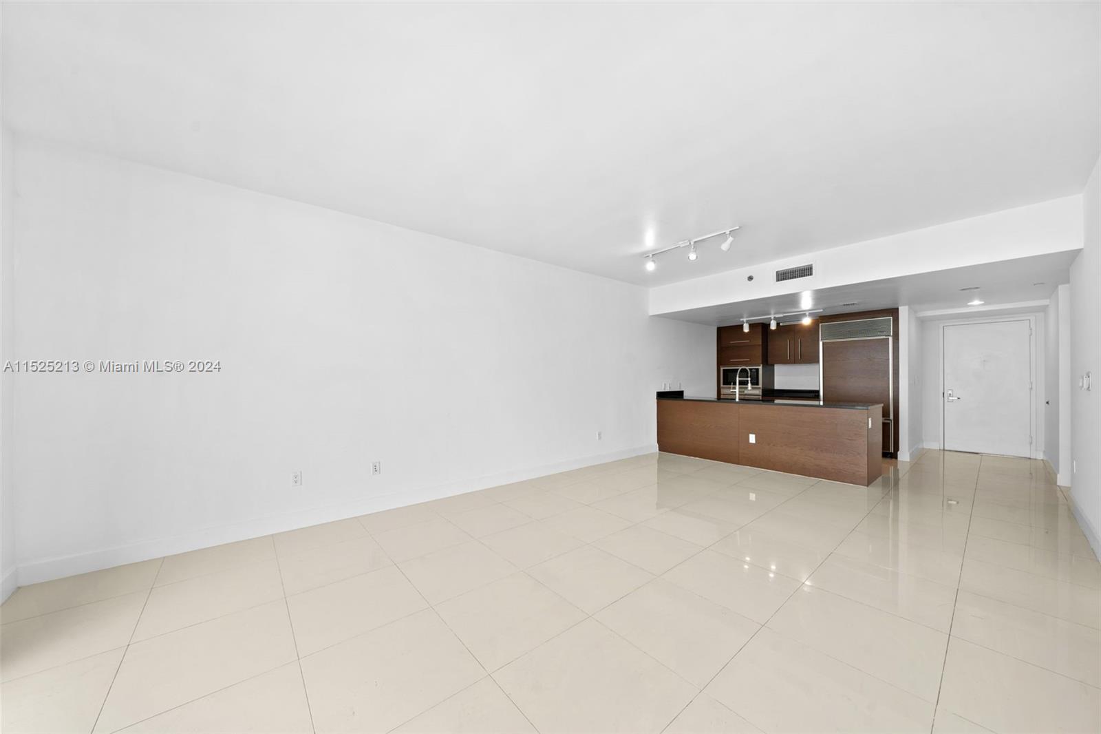 475 Brickell Ave 4914, Miami, Florida 33131, 1 Bedroom Bedrooms, ,1 BathroomBathrooms,Residential,For Sale,475 Brickell Ave 4914,A11525213