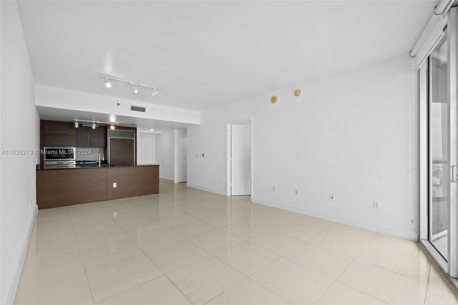 475 Brickell Ave 4914, Miami, Florida 33131, 1 Bedroom Bedrooms, ,1 BathroomBathrooms,Residential,For Sale,475 Brickell Ave 4914,A11525213