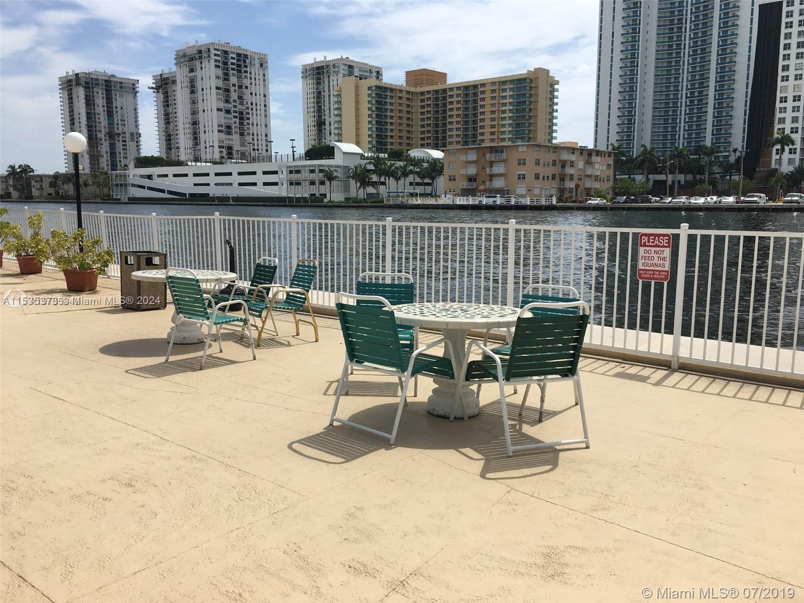 1000 PARKVIEW DR 626, Hallandale Beach, Florida 33009, 1 Bedroom Bedrooms, ,1 BathroomBathrooms,Residentiallease,For Rent,1000 PARKVIEW DR 626,A11535373