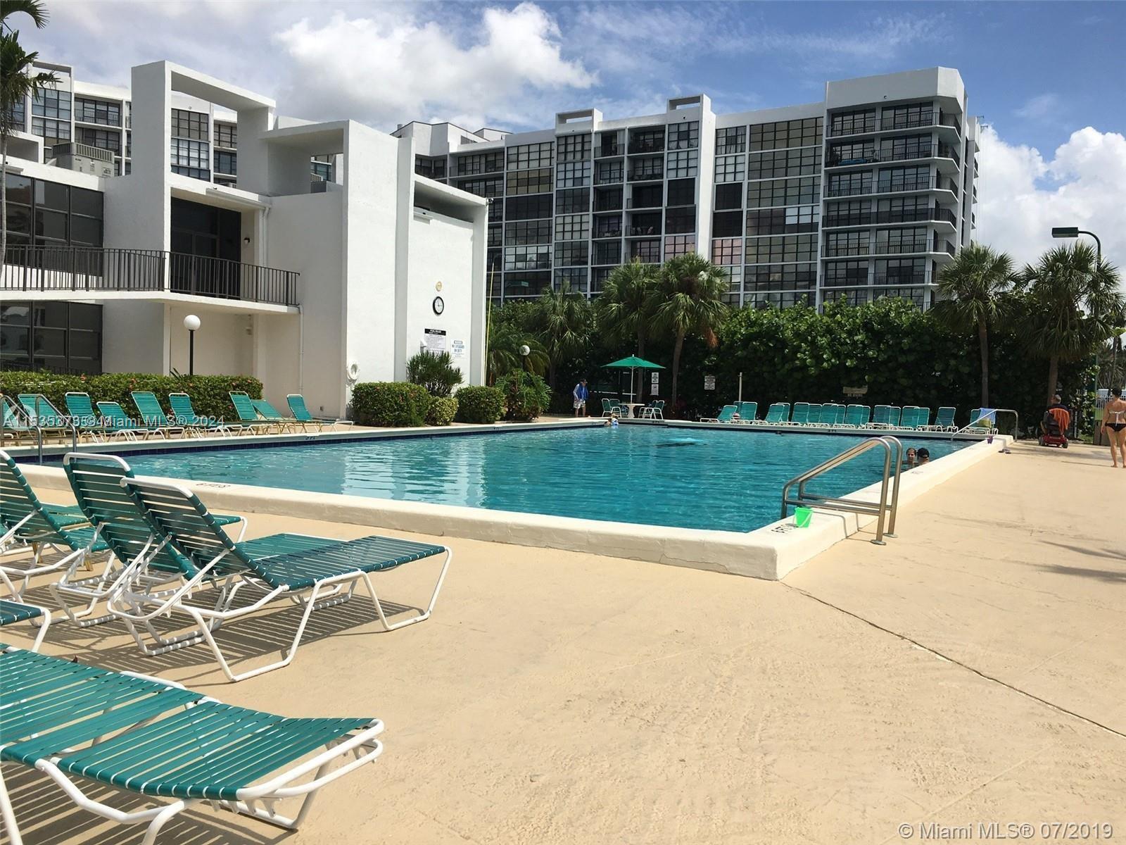 1000 PARKVIEW DR 626, Hallandale Beach, Florida 33009, 1 Bedroom Bedrooms, ,1 BathroomBathrooms,Residentiallease,For Rent,1000 PARKVIEW DR 626,A11535373
