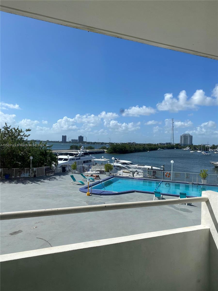 7904 West Dr 210, North Bay Village, Florida 33141, ,1 BathroomBathrooms,Residentiallease,For Rent,7904 West Dr 210,A11534123