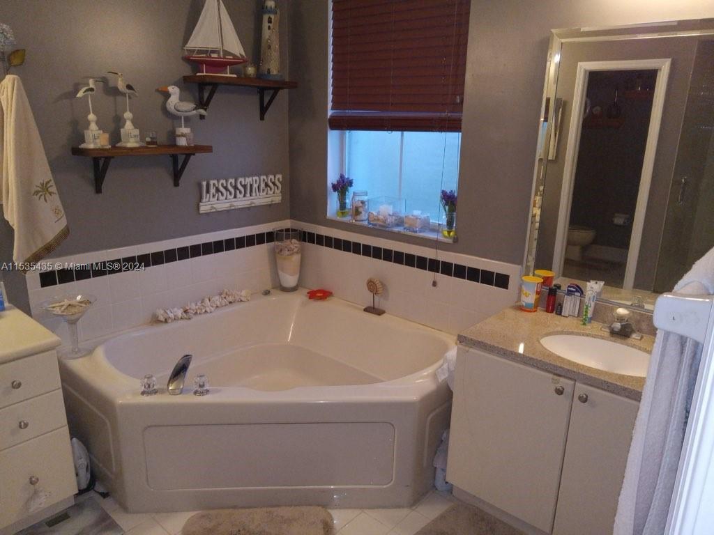 15857 SW 60th Ter, Miami, Florida 33193, 4 Bedrooms Bedrooms, ,3 BathroomsBathrooms,Residential,For Sale,15857 SW 60th Ter,A11535435