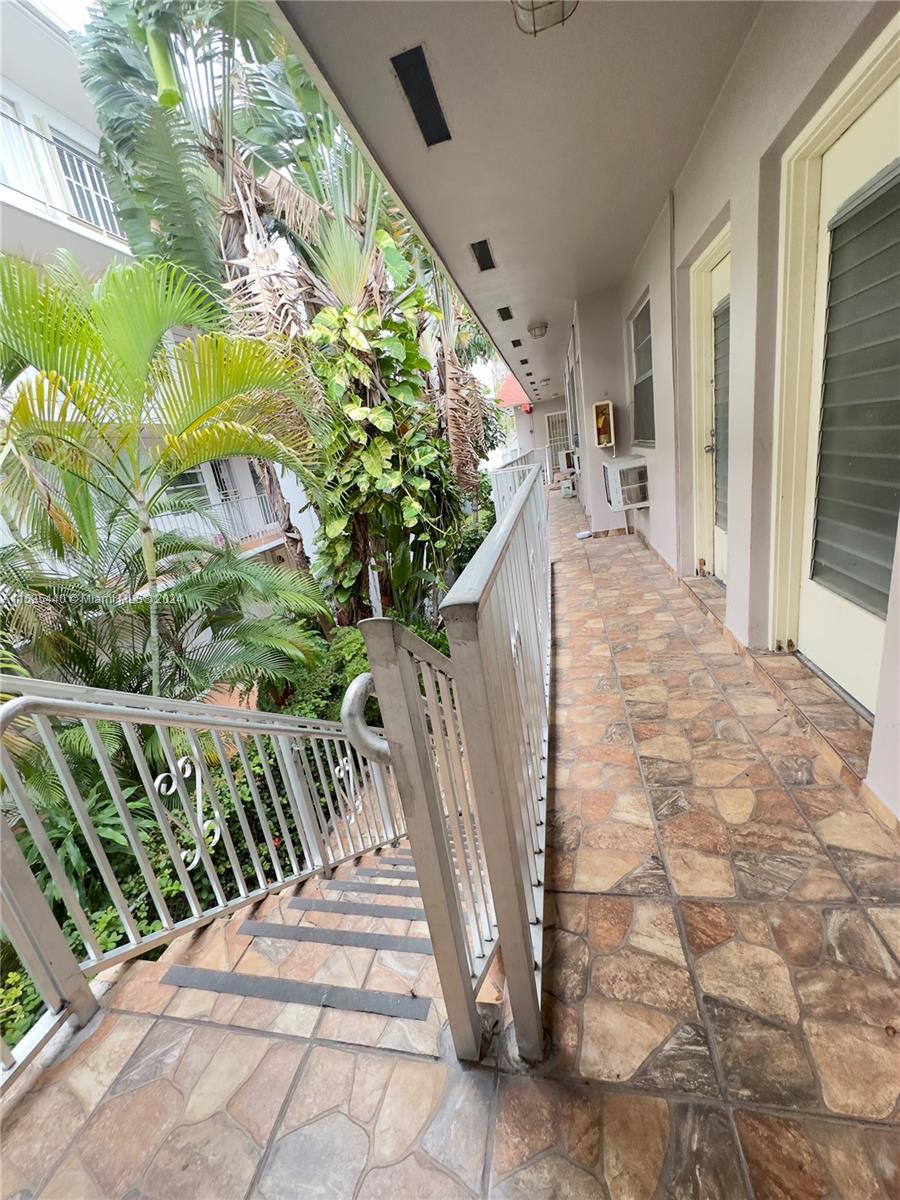 533 Meridian Ave 11, Miami Beach, Florida 33139, 1 Bedroom Bedrooms, ,1 BathroomBathrooms,Residentiallease,For Rent,533 Meridian Ave 11,A11535440