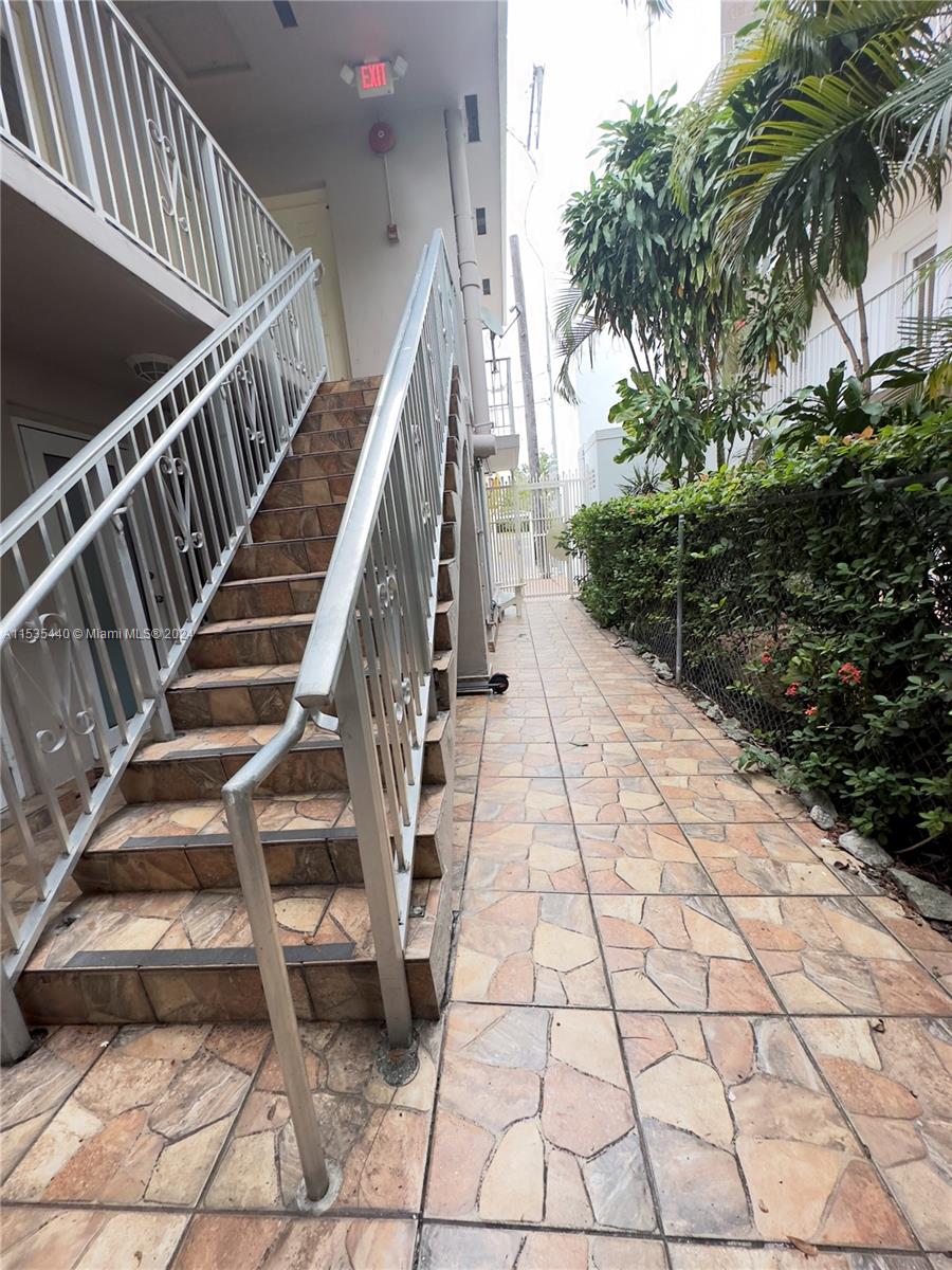533 Meridian Ave 11, Miami Beach, Florida 33139, 1 Bedroom Bedrooms, ,1 BathroomBathrooms,Residentiallease,For Rent,533 Meridian Ave 11,A11535440