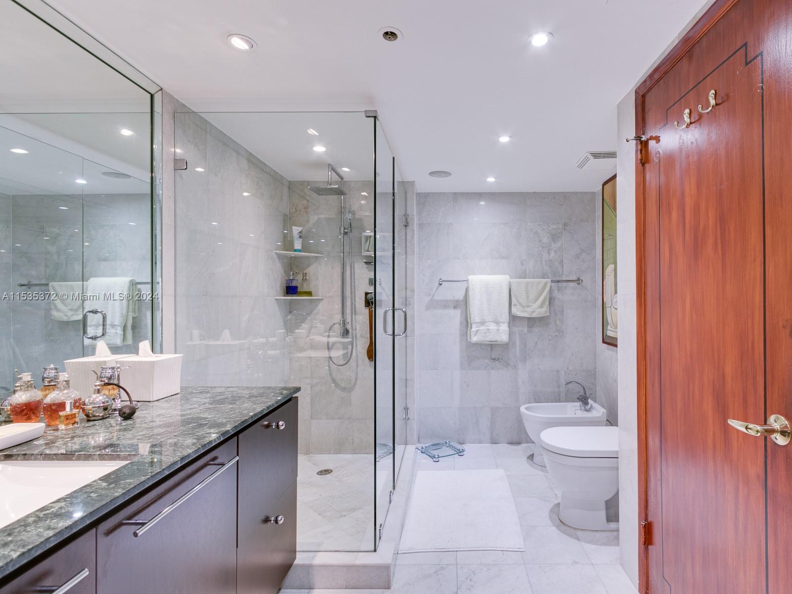 Miami, Florida 33132, 3 Bedrooms Bedrooms, ,2 BathroomsBathrooms,Residential,For Sale,A11535372