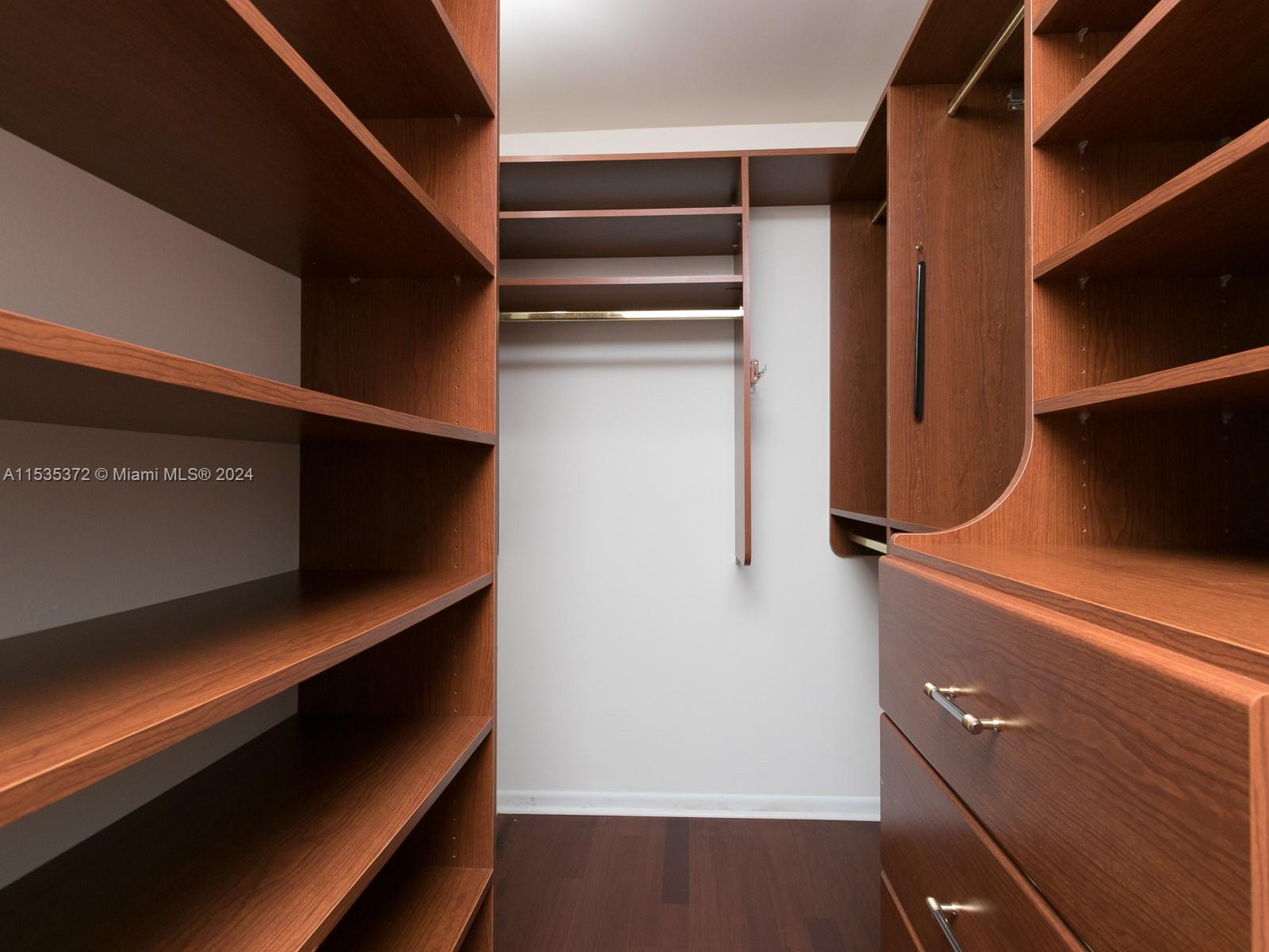 Miami, Florida 33132, 3 Bedrooms Bedrooms, ,2 BathroomsBathrooms,Residential,For Sale,A11535372