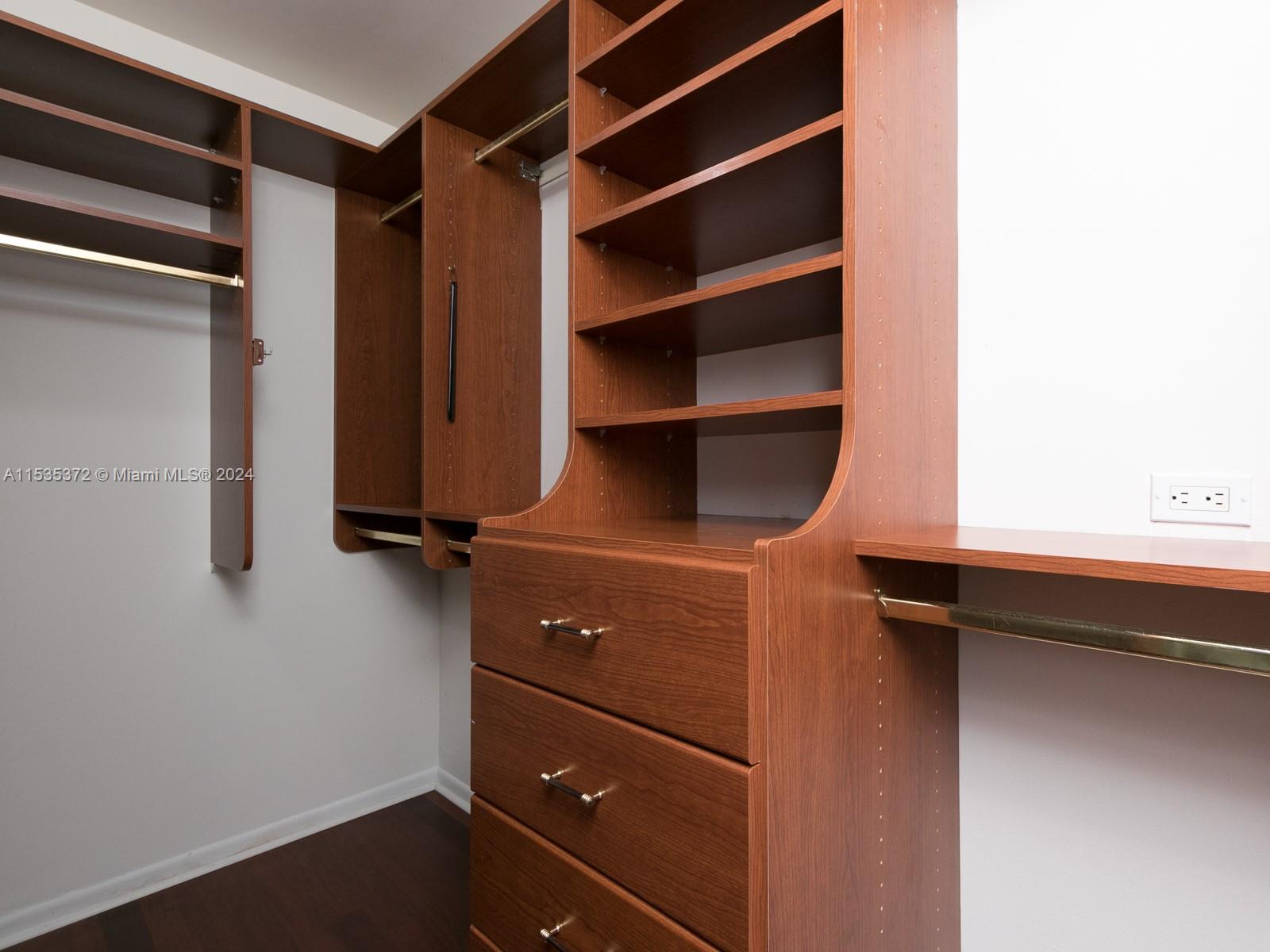 Miami, Florida 33132, 3 Bedrooms Bedrooms, ,2 BathroomsBathrooms,Residential,For Sale,A11535372