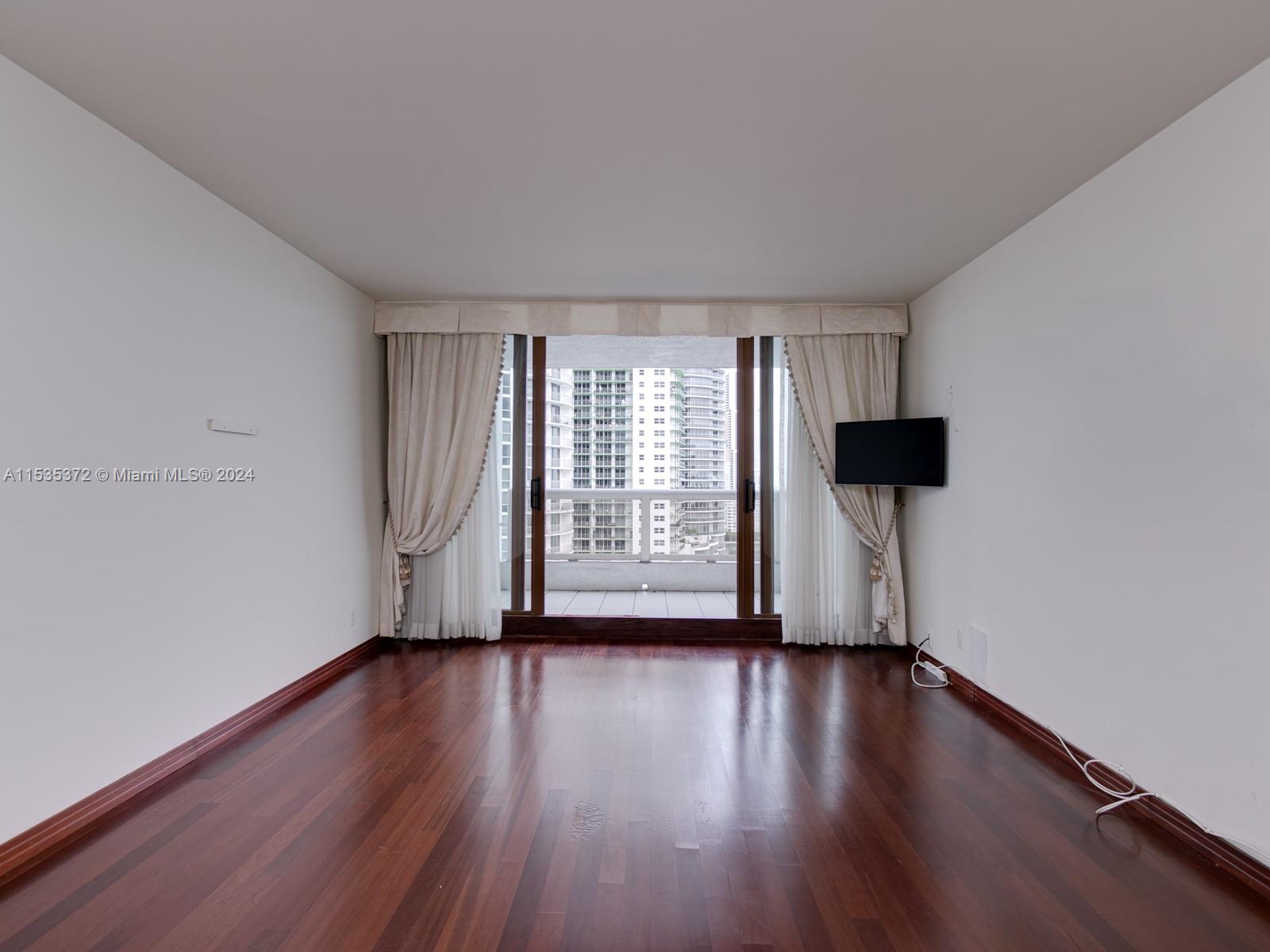 Miami, Florida 33132, 3 Bedrooms Bedrooms, ,2 BathroomsBathrooms,Residential,For Sale,A11535372