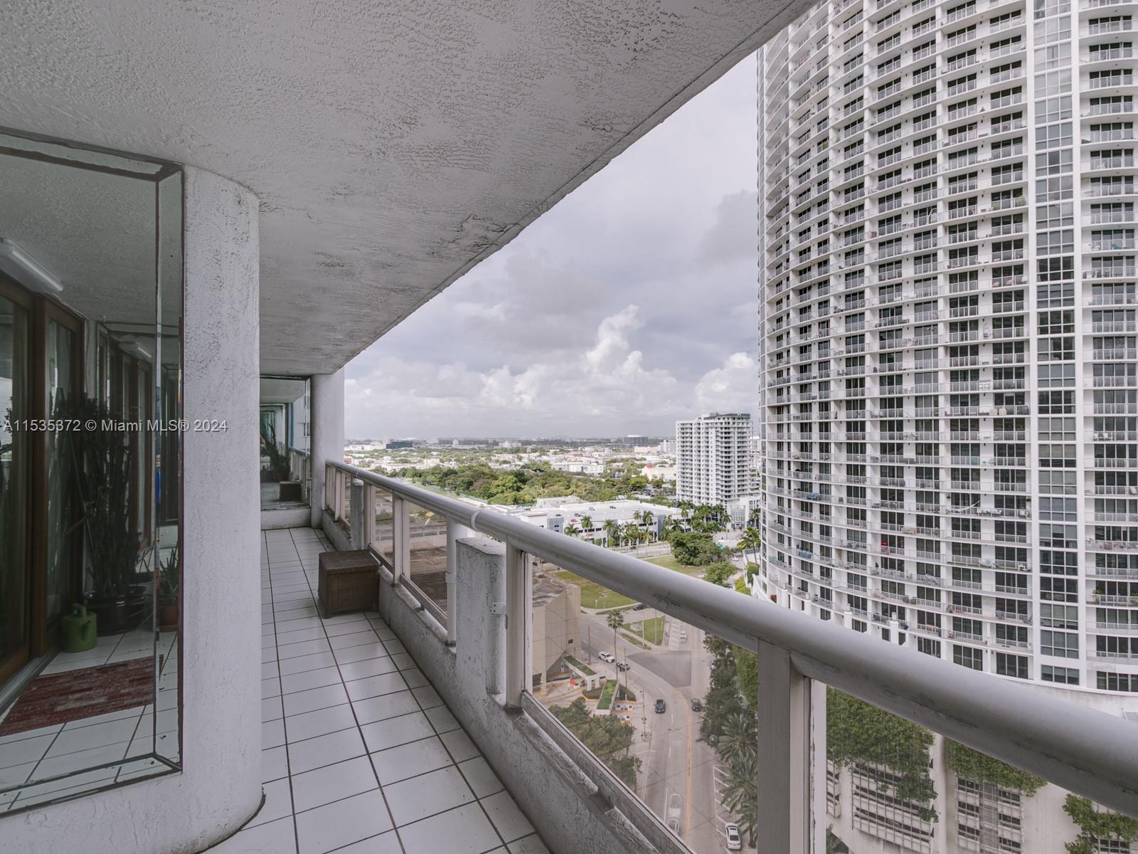 Miami, Florida 33132, 3 Bedrooms Bedrooms, ,2 BathroomsBathrooms,Residential,For Sale,A11535372
