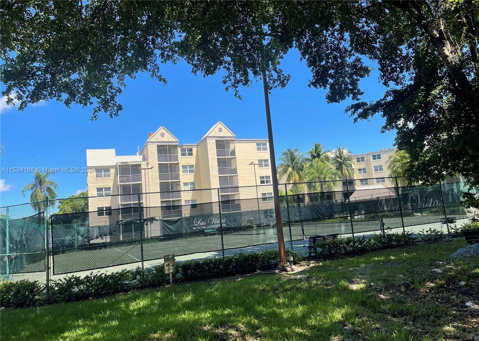 8100 Geneva Ct, Doral, FL, 33166 United States, 1 Bedroom Bedrooms, ,1 BathroomBathrooms,Residential,For Sale,Geneva Ct,A11534186