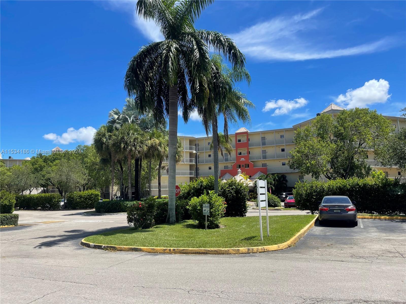 8100 Geneva Ct, Doral, FL, 33166 United States, 1 Bedroom Bedrooms, ,1 BathroomBathrooms,Residential,For Sale,Geneva Ct,A11534186