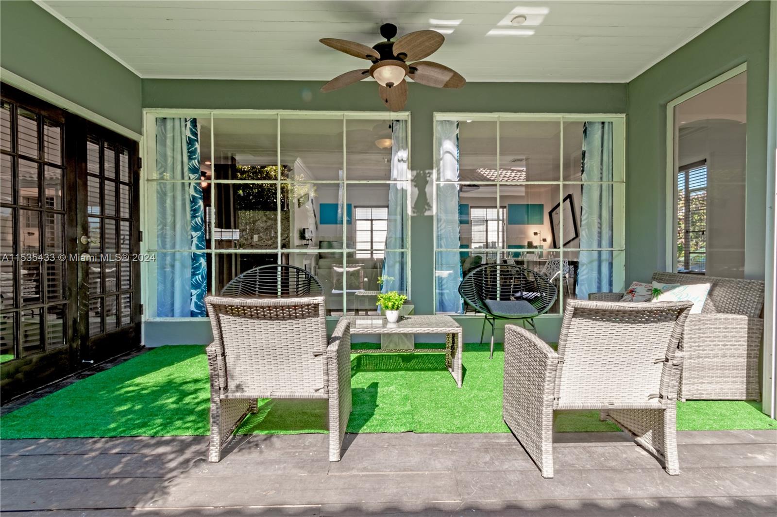 1446 Hollywood Blvd, Hollywood, Florida 33020, 4 Bedrooms Bedrooms, ,3 BathroomsBathrooms,Residential,For Sale,1446 Hollywood Blvd,A11535433