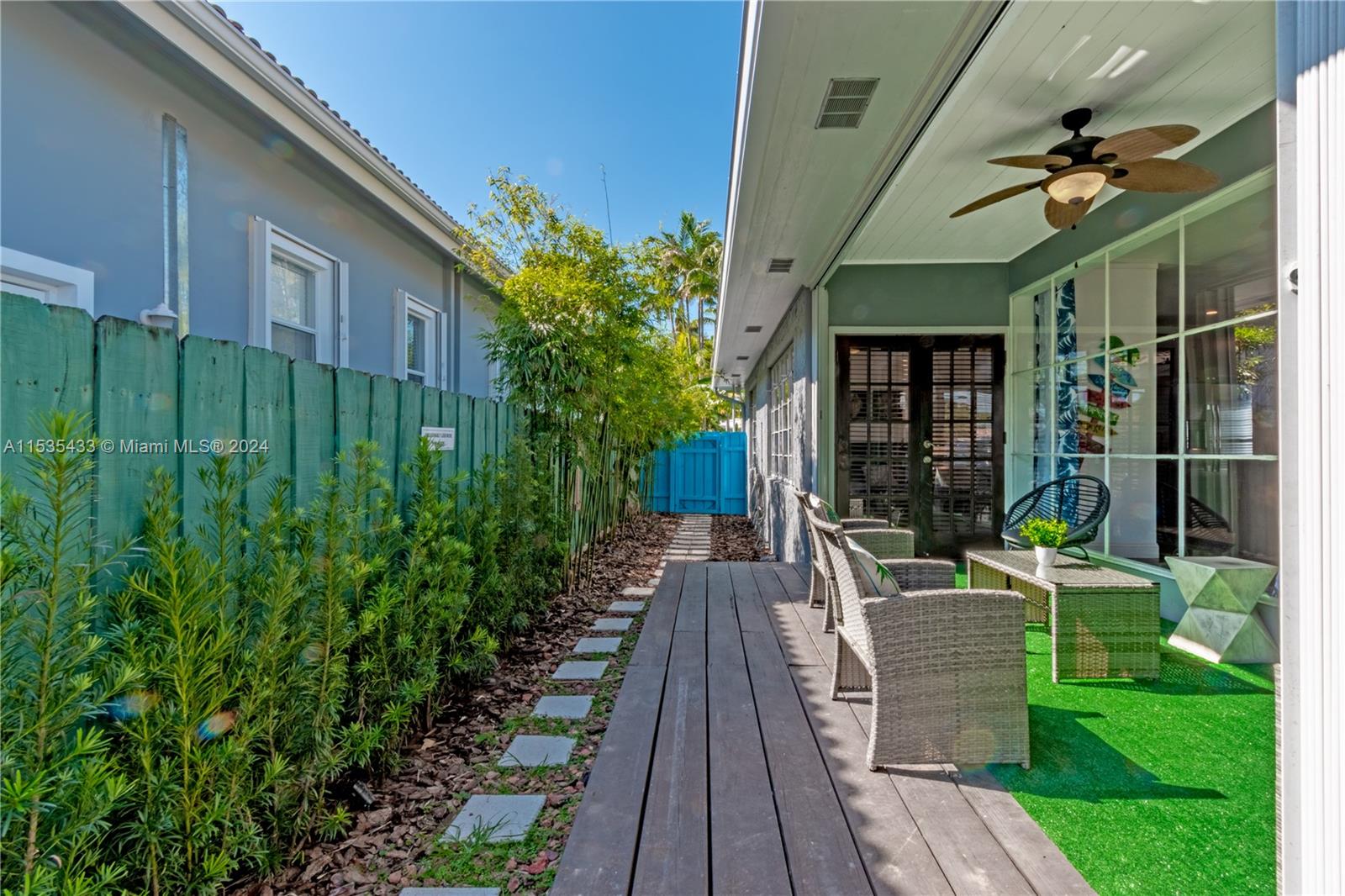 1446 Hollywood Blvd, Hollywood, Florida 33020, 4 Bedrooms Bedrooms, ,3 BathroomsBathrooms,Residential,For Sale,1446 Hollywood Blvd,A11535433